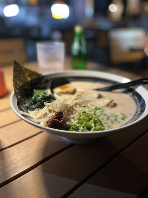 Silverlake Ramen by null