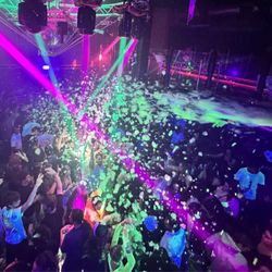 Europe Night Club - Foam party
