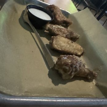 Buffalo Wild Wings - Garlic Parmesan Wings - Chicken Wings Near Me - Orlando, Florida Buffalo Wild Wings - Garlic Parmesan Wings - Chicken Wings Near Me - Orlando, Florida