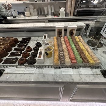 Maison Alyzee - Macarons - Bakeries Near Me - Mountain View, California