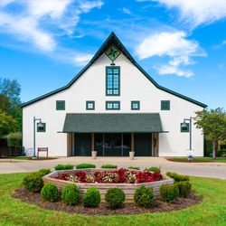Loveless Events - Loveless Barn Exterior