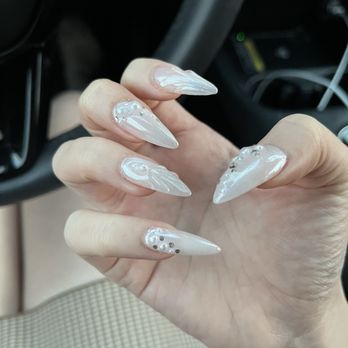 Lavish Nail Bar - wedding nails - Waxing Near Me - Garden Grove, California Lavish Nail Bar - wedding nails - Waxing Near Me - Garden Grove, California