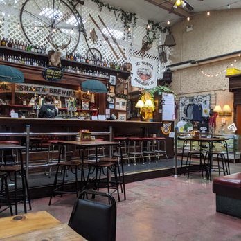 Mount Shasta Brewing - Inside the bar/eatery - Brewpubs Near Me - Weed, California