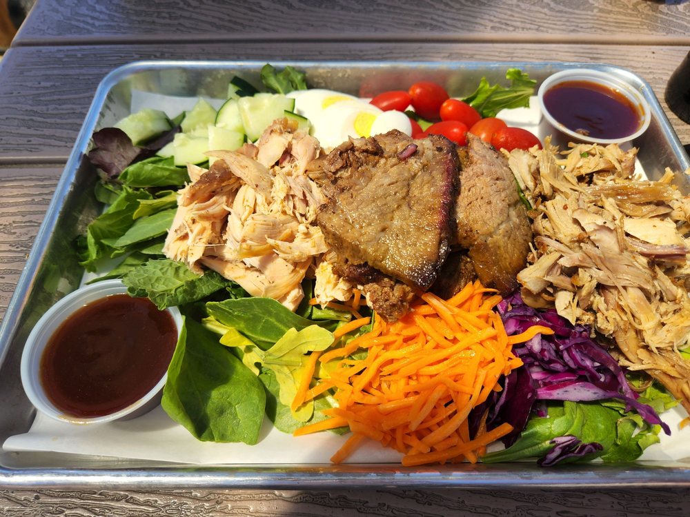 Smoke Wring BBQ Logo