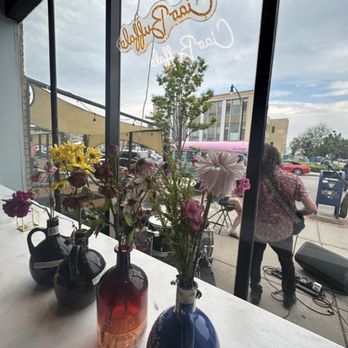 Ciao Cocktail Lounge - Cocktail Bars Near Me - Buffalo, New York