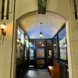 Robert’s Westside - Entrance located on Madison Street