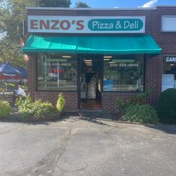 Enzo's Pizza & Deli - The entrance