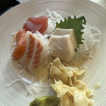 Hana Moon Sushi - Sashimi Appetizer. 7 pieces. - Sushi Bars Near Me - Jacksonville, Florida