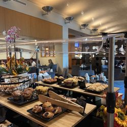 Blue Matisse - Breakfast buffet