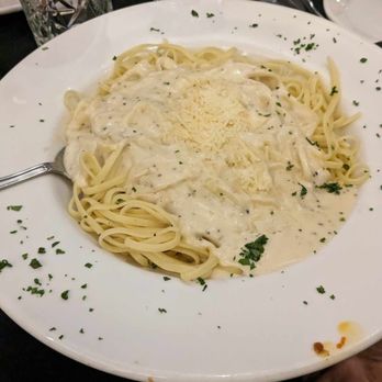 Sweet Basil Bistro - Linguine pasta with alfredo sauce. - Italian Near Me - Big Bear Lake, California Sweet Basil Bistro - Linguine pasta with alfredo sauce. - Italian Near Me - Big Bear Lake, California