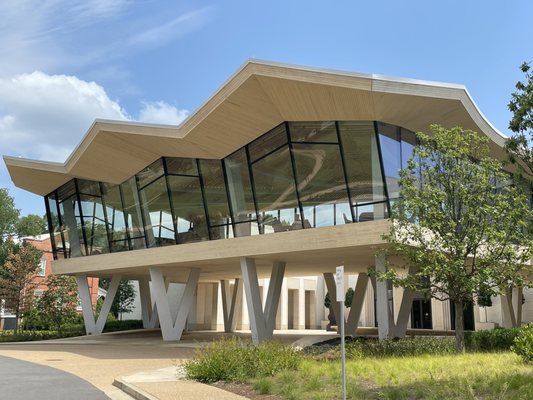 Arkansas Museum of Fine Arts by null