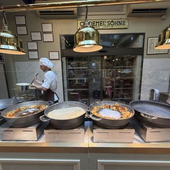 Demel - Kaiserschmarrn cooking stations - Cafes Near Me - Vienna, 9