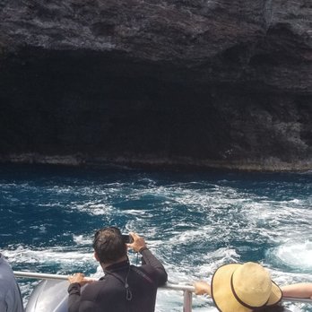 Catamaran Kahanu - Beautiful Napali coast cave. - Boating Near Me - Eleele Kauai, Hawaii Catamaran Kahanu - Beautiful Napali coast cave. - Boating Near Me - Eleele Kauai, Hawaii