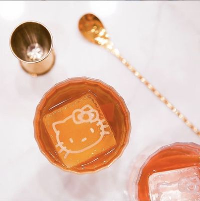 Hello Kitty Café by null