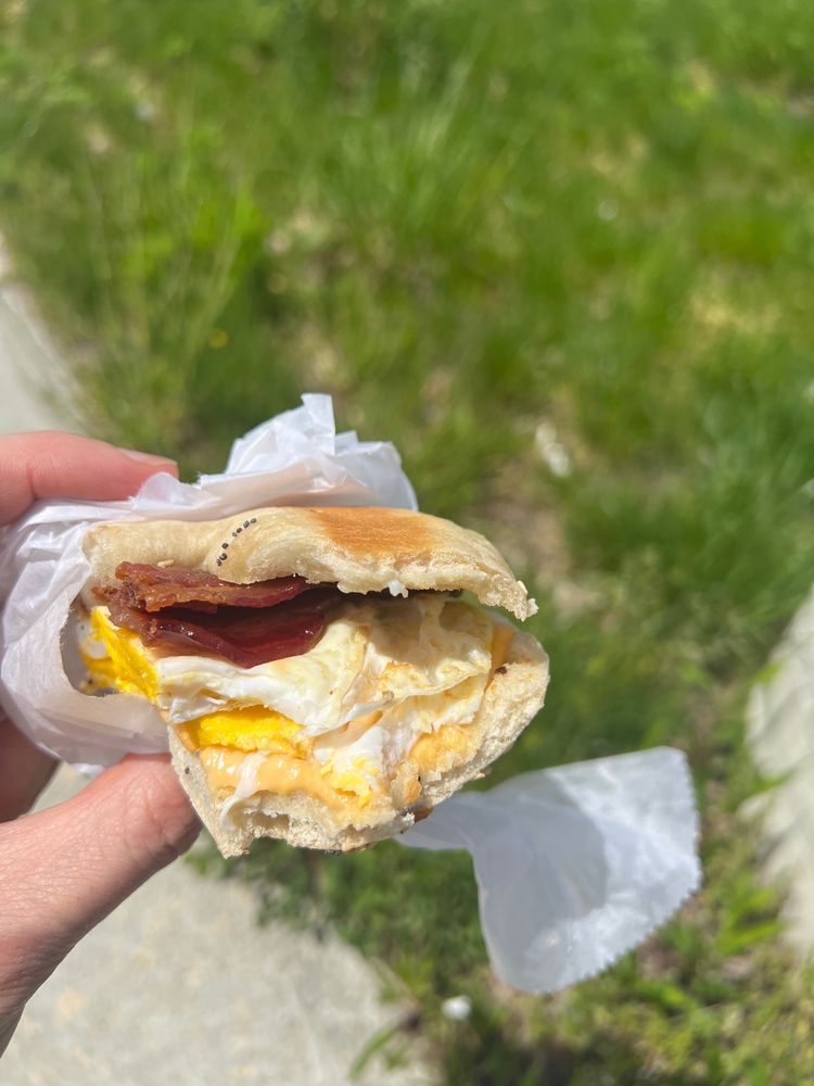 NORTH BABYLON BAGELS Updated September 2024 18 Reviews 760 Deer