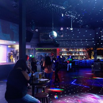 Sizzle Eat Drink Dance - The atmosphere is so nice! - New American Near Me - White Marsh, Maryland Sizzle Eat Drink Dance - The atmosphere is so nice! - New American Near Me - White Marsh, Maryland