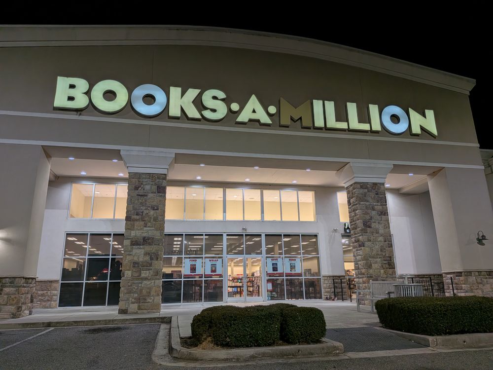 Books-A-Million Logo