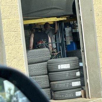 Monro Auto Service and Tire Centers - Tires Near Me - Kingston, Massachusetts Monro Auto Service and Tire Centers - Tires Near Me - Kingston, Massachusetts