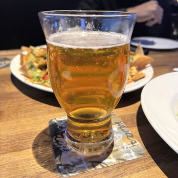 Yard House - Pint of many choices - New American Near Me - Saint Louis Park, Minnesota Yard House - Pint of many choices - New American Near Me - Saint Louis Park, Minnesota