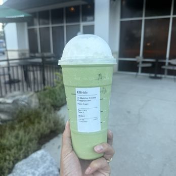 Starbucks - Matcha Crème Frappuccino - Coffee & Tea Near Me - Orlando, Florida
