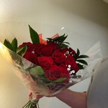 The Precinct - Roses went out and purchased by the staff, when my order from a florist never arrived! - Steakhouses Near Me - Cincinnati, Ohio
