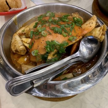 HL Peninsula Restaurant - Sauteed rice Noodle with Dungeness Crab(half) - Dim Sum Near Me - Milpitas, California HL Peninsula Restaurant - Sauteed rice Noodle with Dungeness Crab(half) - Dim Sum Near Me - Milpitas, California