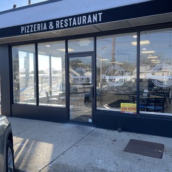 Francesco's Pizzeria & Restaurant