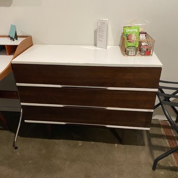 The Astro - The dresser - Hotels Near Me - Santa Rosa, California The Astro - The dresser - Hotels Near Me - Santa Rosa, California