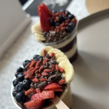 Oakberry Acai - Acai Bowls Near Me - New York, New York Oakberry Acai - Acai Bowls Near Me - New York, New York