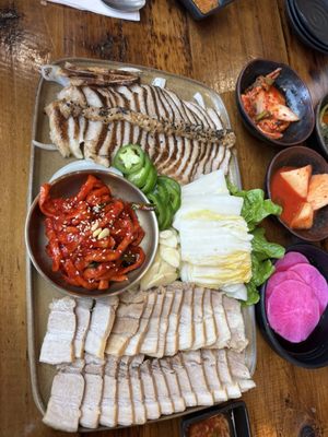 Hangari Kalguksu by null