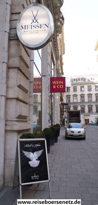 WEIN & CO Wien Stephansplatz – Weinbar & Flagshipstore by null