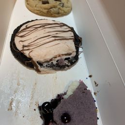 Chocolate Chunk cookie dusted with salt, Chocolate Covered Strawberry Cookie and the Olivia Rodrigo's GUTS Cookie (blackberry jam). Chocolate Chunk cookie dusted with salt, Chocolate Covered Strawberry Cookie and the Olivia Rodrigo's GUTS Cookie (blackberry jam).