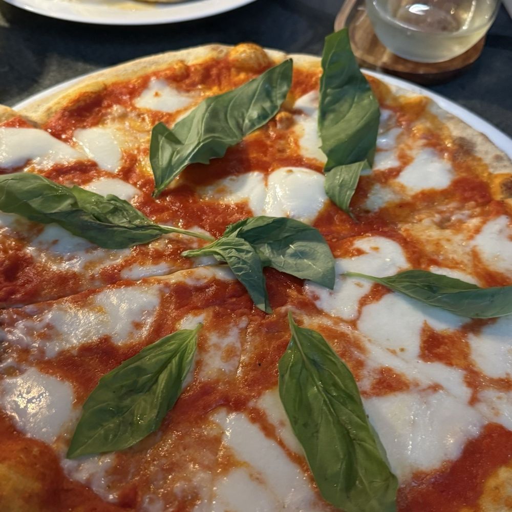 Ambrogio15 Del Mar - Pizza Margherita - Italian Near Me - San Diego, California Ambrogio15 Del Mar - Pizza Margherita - Italian Near Me - San Diego, California