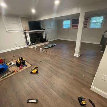 Carpetland - a living room with hard wood floors - Carpeting Near Me - Falls Church, Virginia