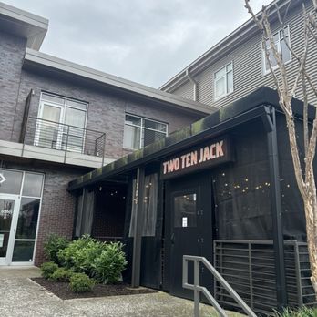 Two Ten Jack - Cocktail Bars Near Me - Nashville, Tennessee