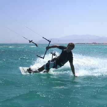 The Kite Surf Centre - Kitesurfing - Cranbrook, KEN