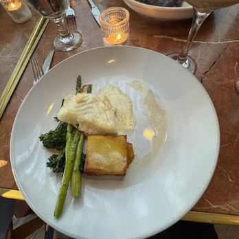 Herbie's Restaurant - Espresso martini, pan seared sea bass - New American Near Me - Clayton, Missouri