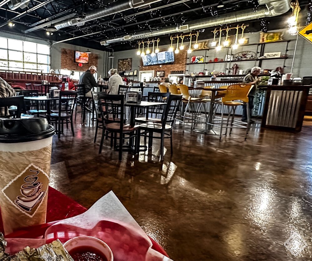 Common Grounds Coffeehouse Logo