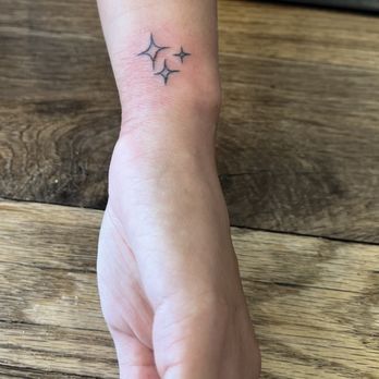 Sideshow Tattoo and Piercing - Tattoo Near Me - San Diego, California Sideshow Tattoo and Piercing - Tattoo Near Me - San Diego, California