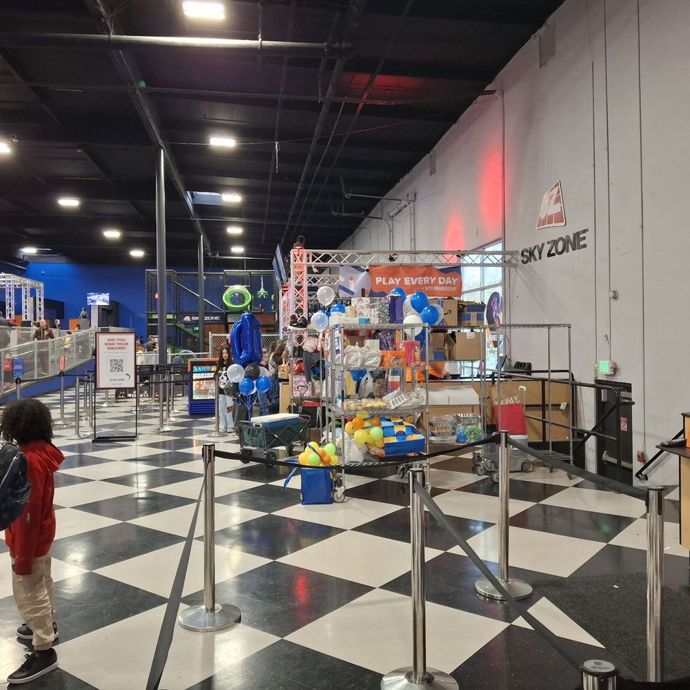 Sky Zone Trampoline Park - Fun - Trampoline Parks Near Me - Tukwila, Washington Sky Zone Trampoline Park - Fun - Trampoline Parks Near Me - Tukwila, Washington
