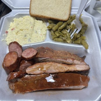 Almighty BBQ - meat, beans, and bread in a styrofoam container - Barbeque Near Me - Shreveport, Louisiana Almighty BBQ - meat, beans, and bread in a styrofoam container - Barbeque Near Me - Shreveport, Louisiana