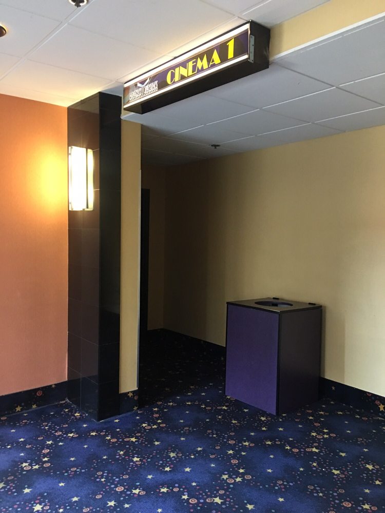 FOOTHILL CINEMA 10 58 Photos & 208 Reviews 854 E Alosta Ave, Azusa