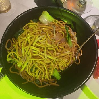 Panda Harlem - Vegetable Lo Mein - Chinese Near Me - New York, New York Panda Harlem - Vegetable Lo Mein - Chinese Near Me - New York, New York