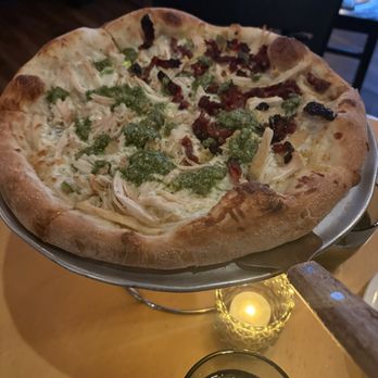 Bella Luna - Hitman pizza, half without sun dried tomatoes - Italian Near Me - Merced, California
