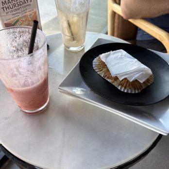L3 Craft Coffee - Strawberry banana smoothie, plates from 2 sandwiches and a banana bread, nitro cold brew (finished) - Coffee & Tea Near Me - Fulshear, Texas