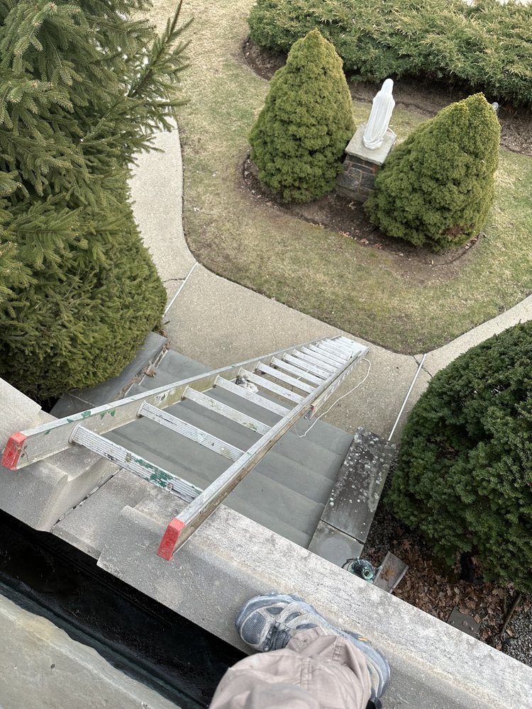 Slide of LDB Handyman