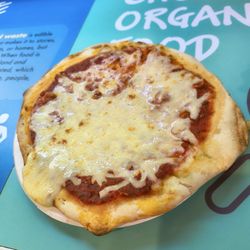 Dancing Crane Cafe - Descent personal pizza