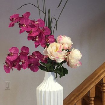Petals by Pia - Florists Near Me Petals by Pia - Florists Near Me