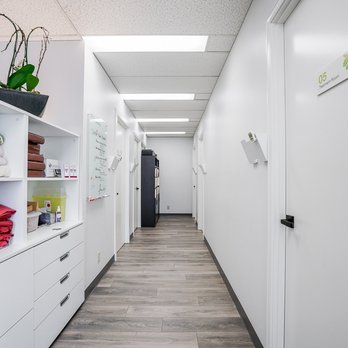 Greenleaf Acupuncture & Herb Clinic - 7 spacious treatment rooms - Acupuncture Near Me - Vancouver, British Columbia Greenleaf Acupuncture & Herb Clinic - 7 spacious treatment rooms - Acupuncture Near Me - Vancouver, British Columbia