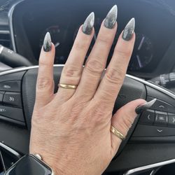 Modern Nails - Sparkle black to light gray ombré, stiletto nails.